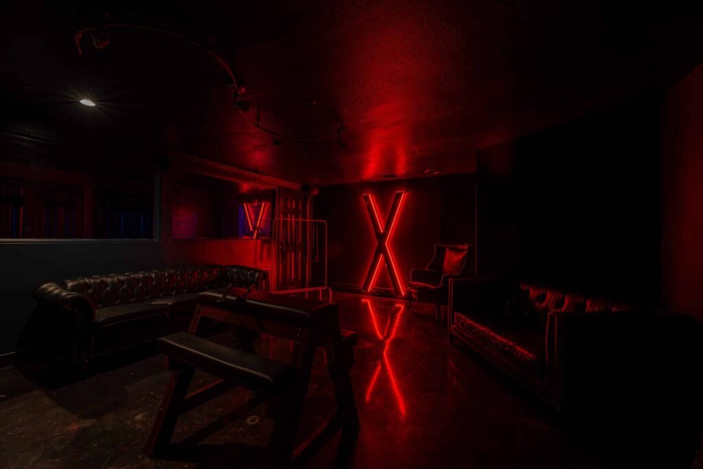 miami velvet kink room